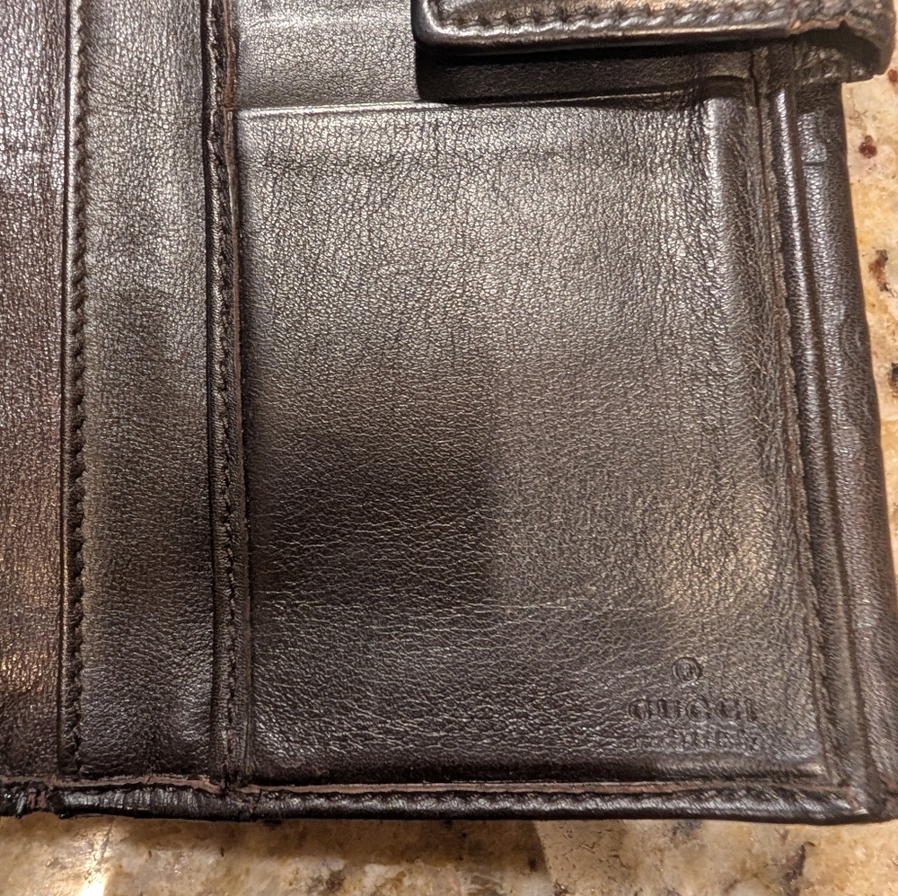 Gucci Brown GG Embossed Leather Bow Continental Wallet with Gold Accent - Picture 4 of 11